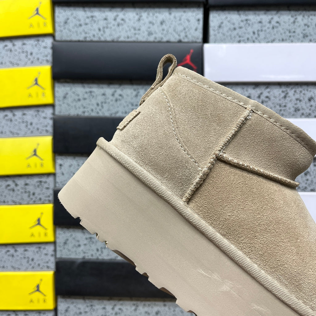 UGG Snow Boot – Mustard Seed, 5cm Heel (Style 1135092) | Sizes 35–40