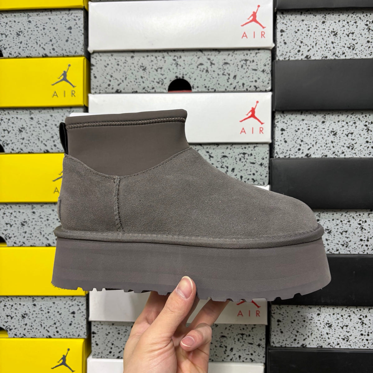 UGG Dipper Boot – Thunder Grey (Style 8170) | Sizes 35–40