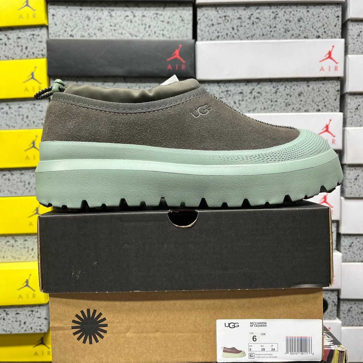 UGG Snow Boot – Mint Green Sole (Style 1144096) | Sizes 35–45