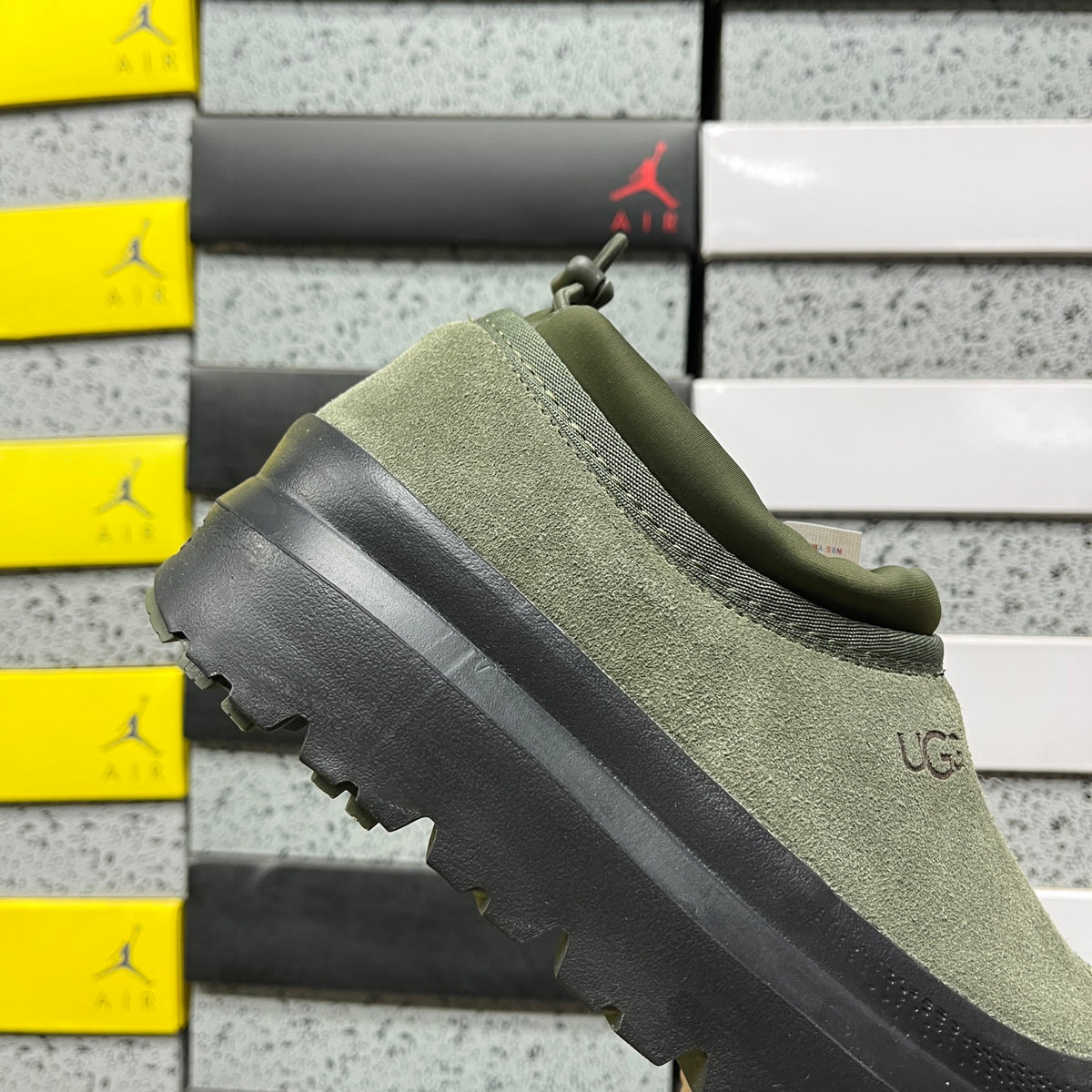 UGG Snow Boot – Green, Black Sole (Style 1144096) | Sizes 35–45