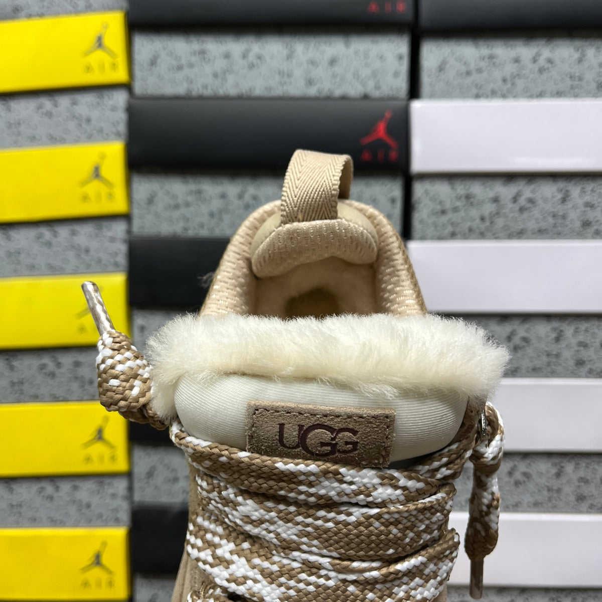 UGG Snow Boot – Sand (Style 1144032) | Sizes 35–44