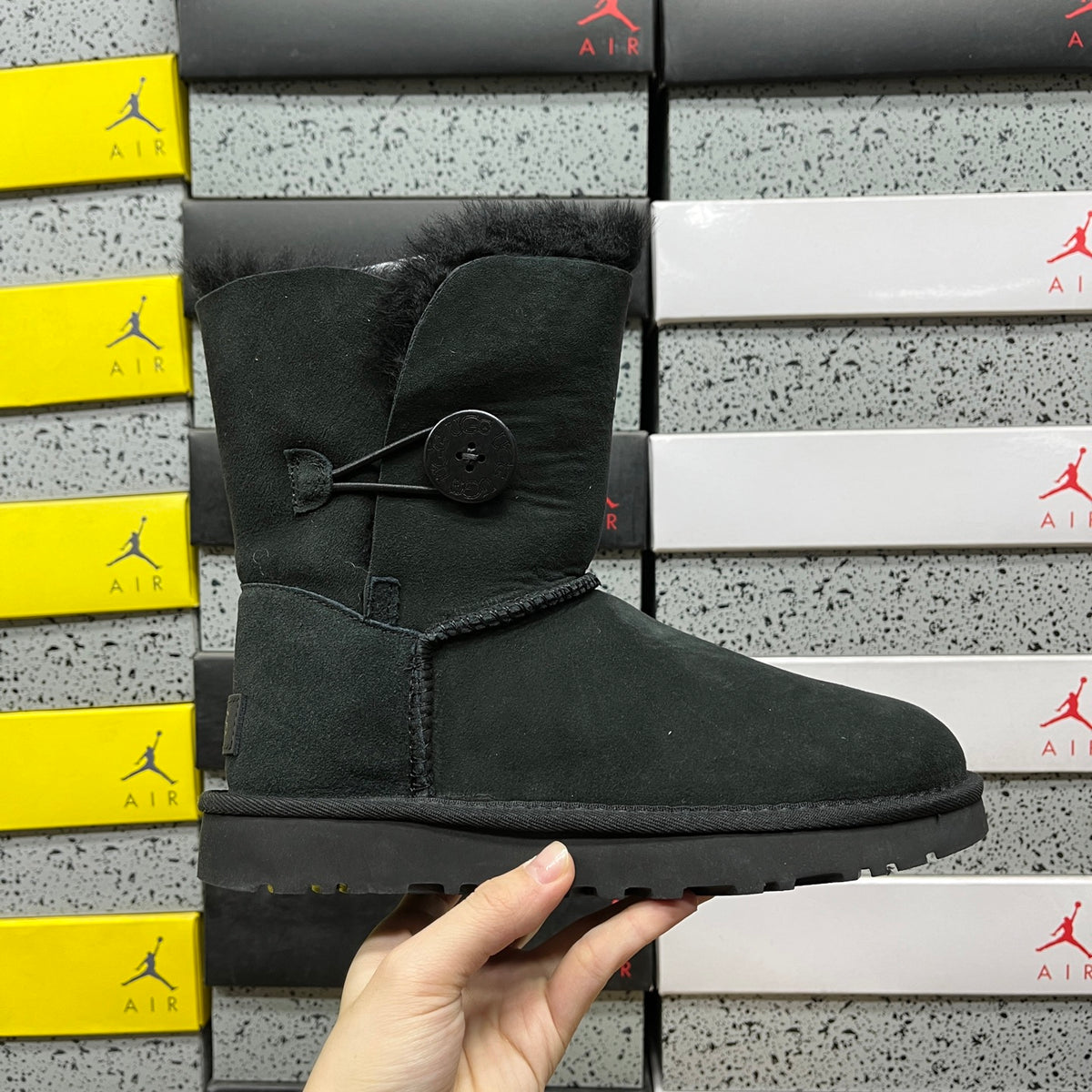 UGG Mid-Calf Snow Boot – Black (Style 1016226) | Sizes 35–40