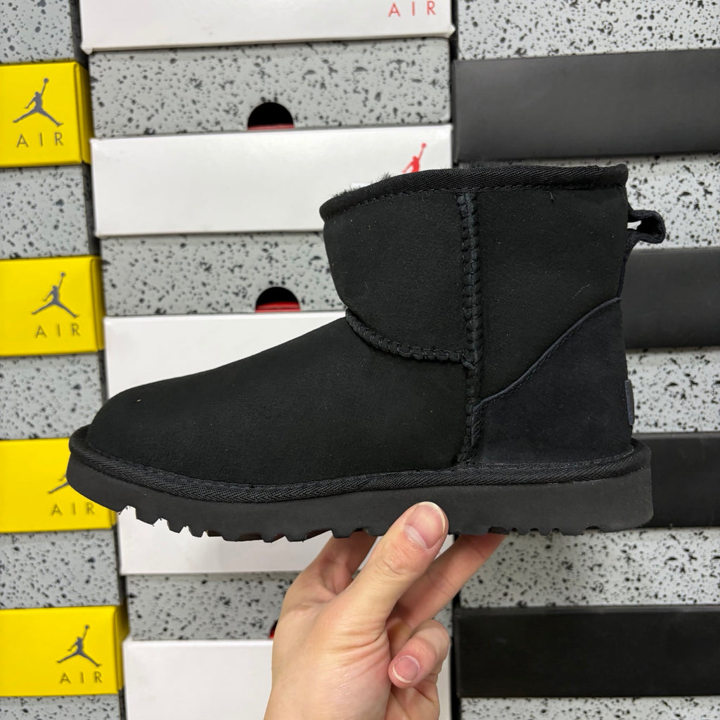 UGG Mid-Calf Boot 6222 – Black | Sizes 35-44