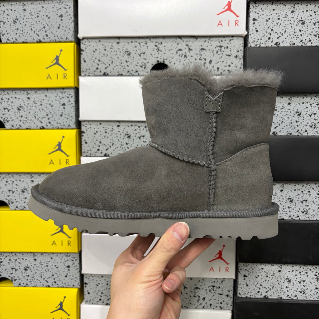 UGG Mid-Calf Boot 6422 – Gray | Wooden Button | Sizes 35-40