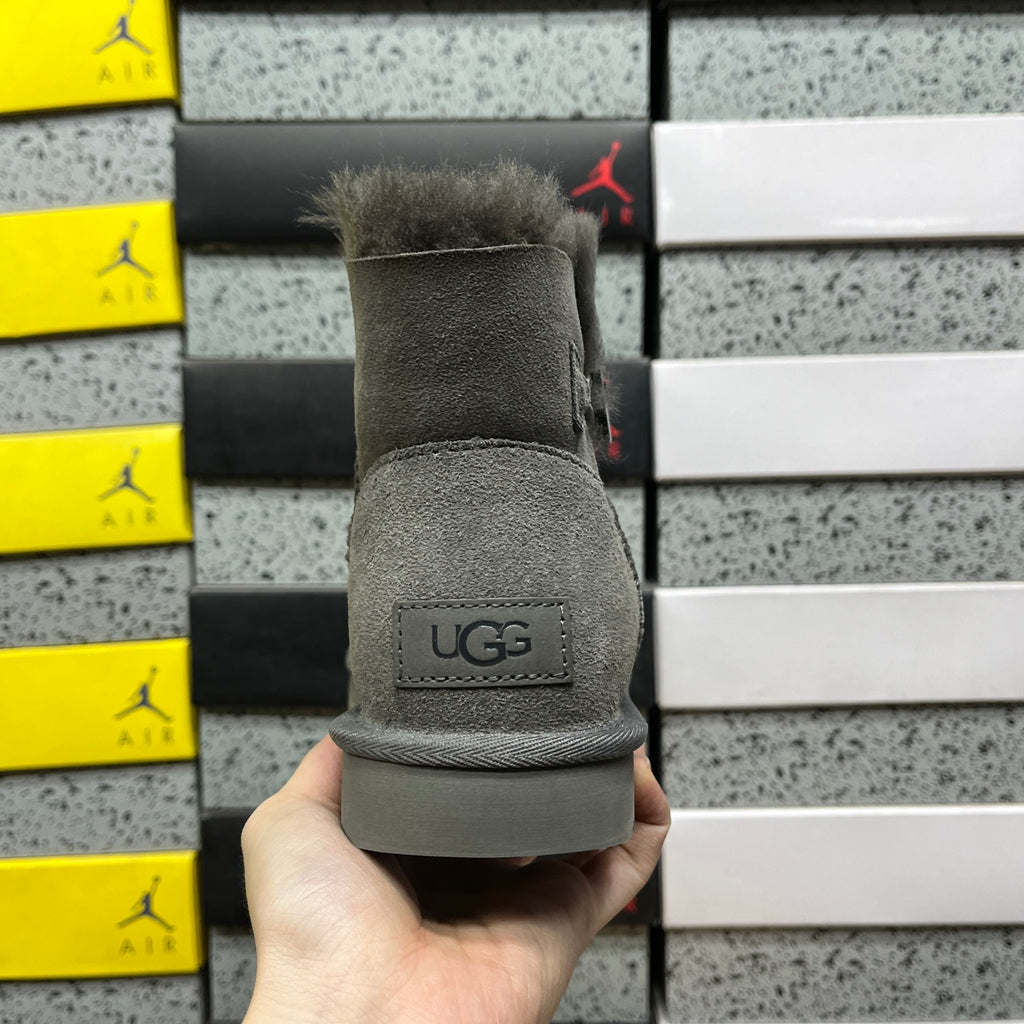 UGG Mid-Calf Snow Boot – Grey (Style 1016422) | Sizes 35–40