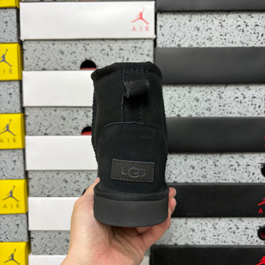 UGG Mid-Calf Boot 6222 – Black | Sizes 35-44