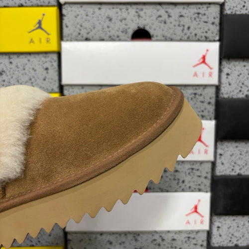 UGG Classic Festive Platform Boot – Chestnut (Style W1166733) | Sizes 35–40